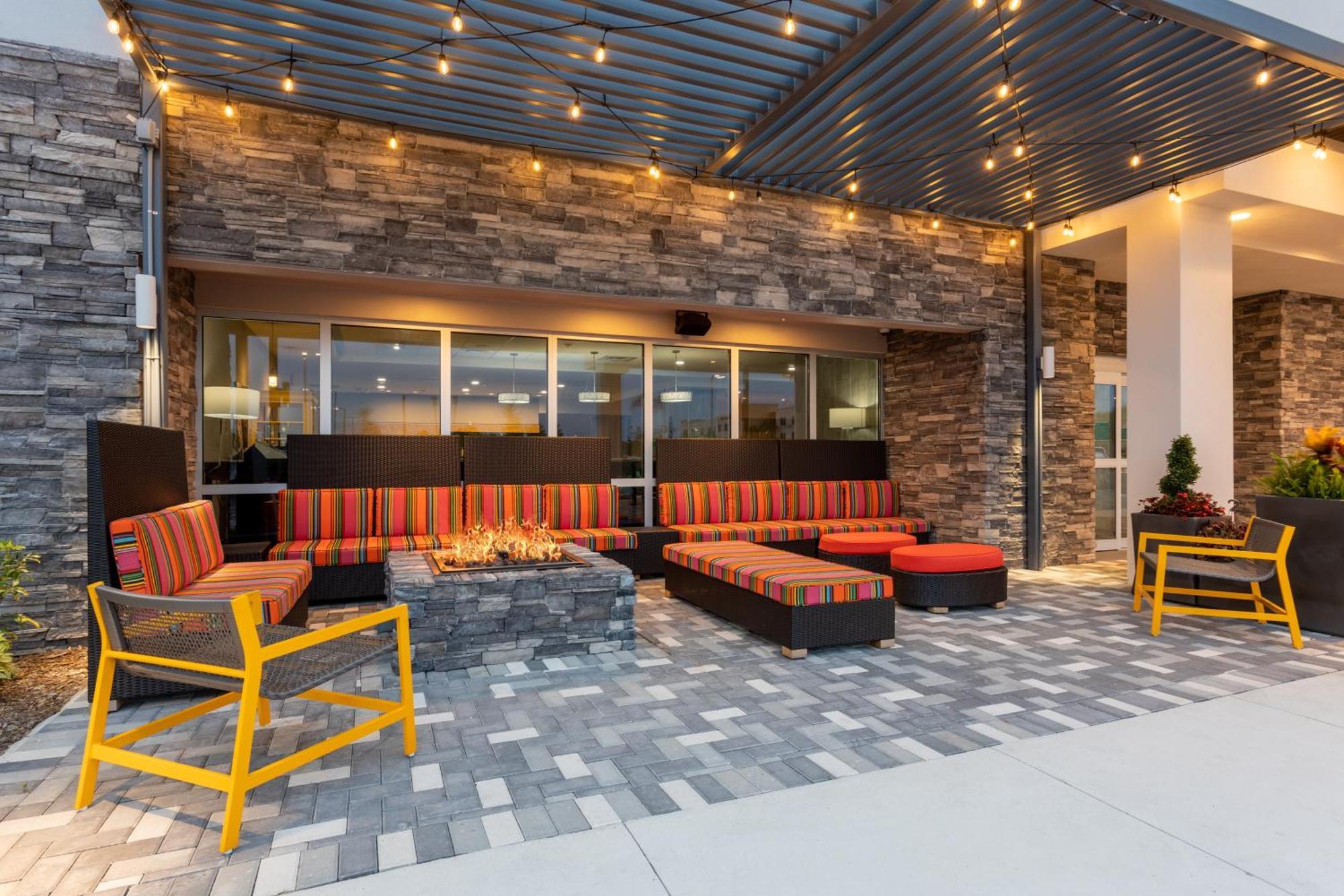 Home2 Suites By Hilton Vero Beach I-95 West Vero Corridor Eksteriør bilde